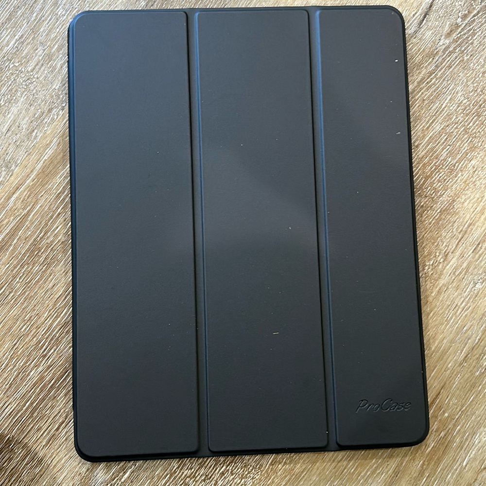 NWT 8.5 inch iPad hard and soft case